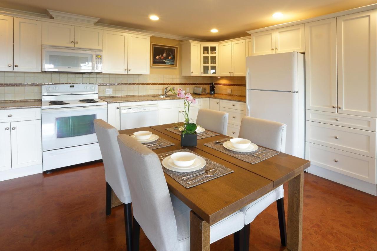 Lovely J Home -Stunning River View Cozy Two Bedroom Private Suite نيو وستمنستر المظهر الخارجي الصورة